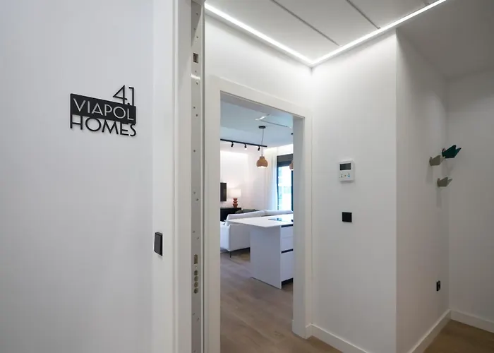 Viapol Homes דירה